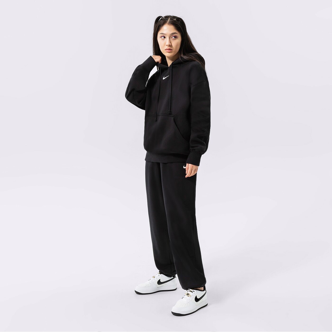 Дамски суичър NIKE СУИТЧЪР С КАЧУЛКА STYL OS OH HD BLK dq5860-010 цвят черен