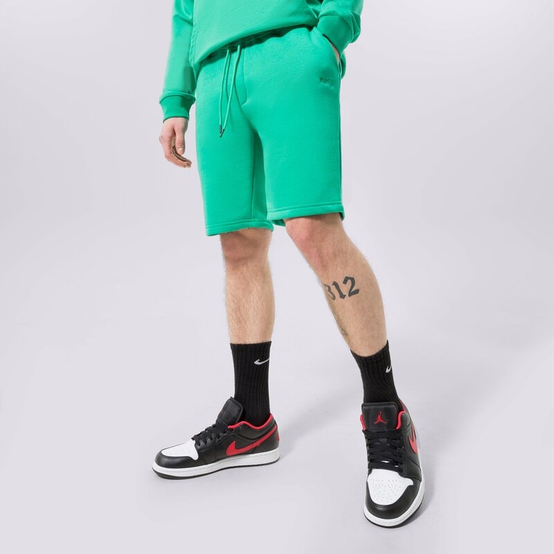 CONFRONT ШОРТИ ESSENTIAL GREEN