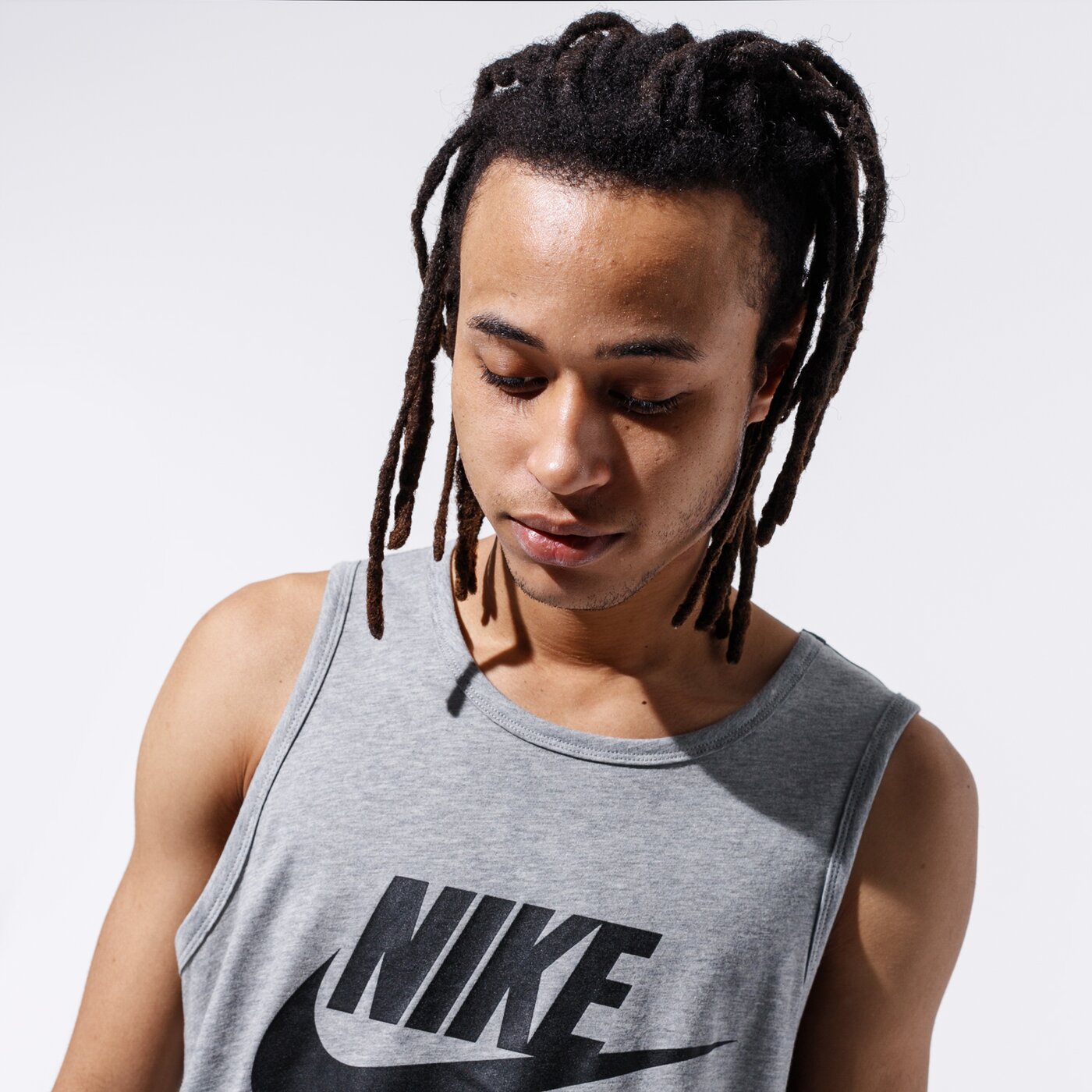 Мъжка тениска NIKE ПОТНИК SPORTSWEAR ar4991-063 цвят сив