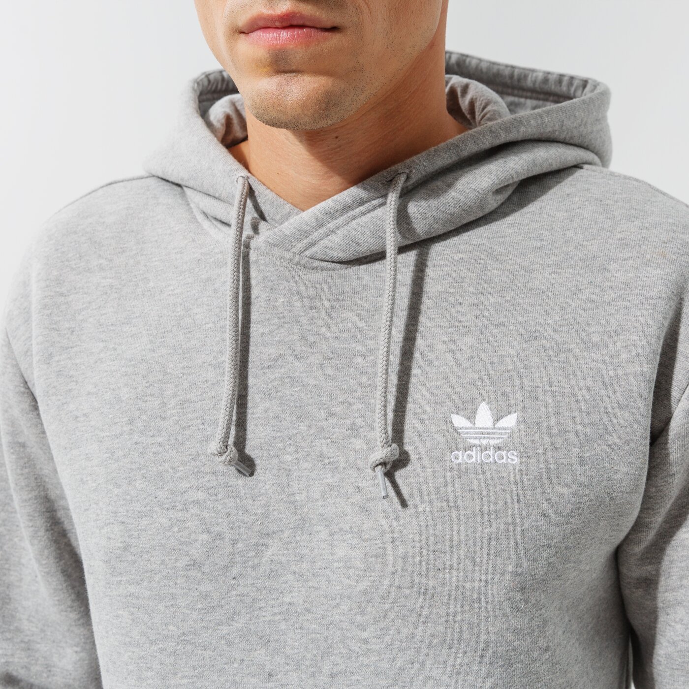 Мъжки суичър ADIDAS TREFOIL ESSENTIAL HOODIE  h34654 цвят сив