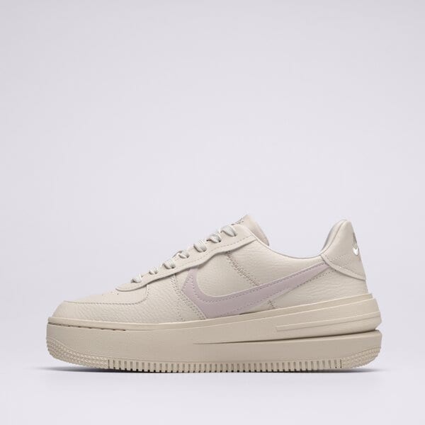 Дамски маратонки NIKE AIR FORCE 1 PLT.AF.ORM dj9946-108 цвят бежов