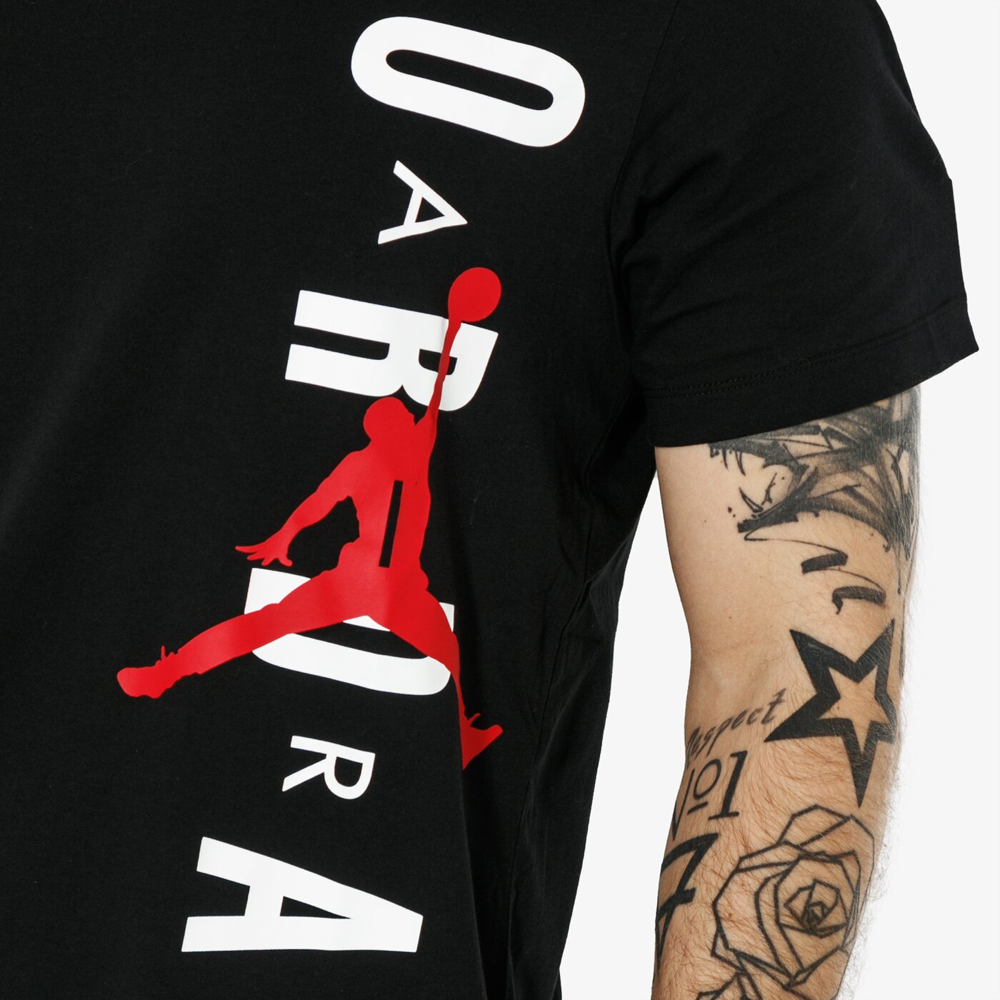 Мъжка тениска JORDAN ТЕНИСКА SS M JSW TEE HBR VERTICAL JRDN bv0086-010 цвят черен