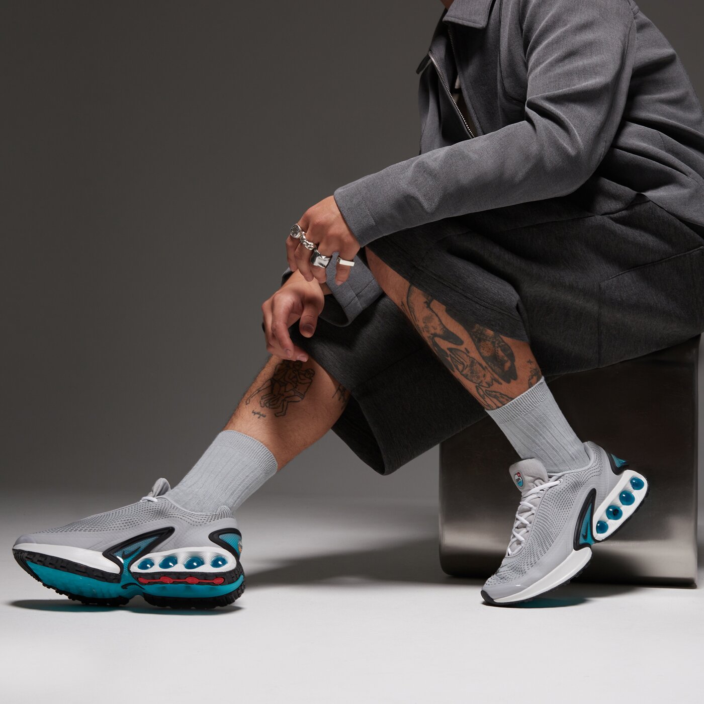 Мъжки маратонки NIKE AIR MAX DN dv3337-022 цвят сив