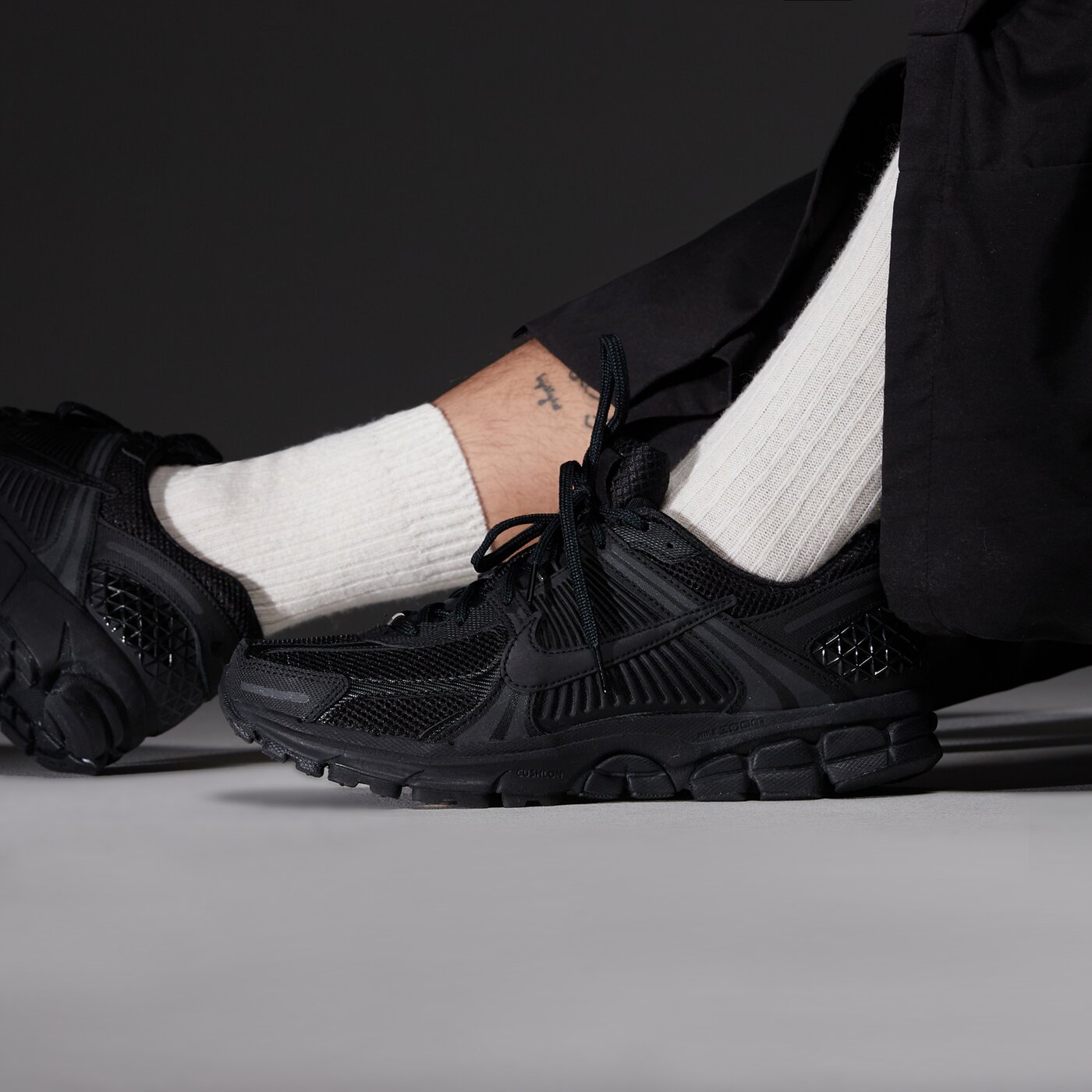 Мъжки маратонки NIKE ZOOM VOMERO 5 bv1358-003 цвят черен