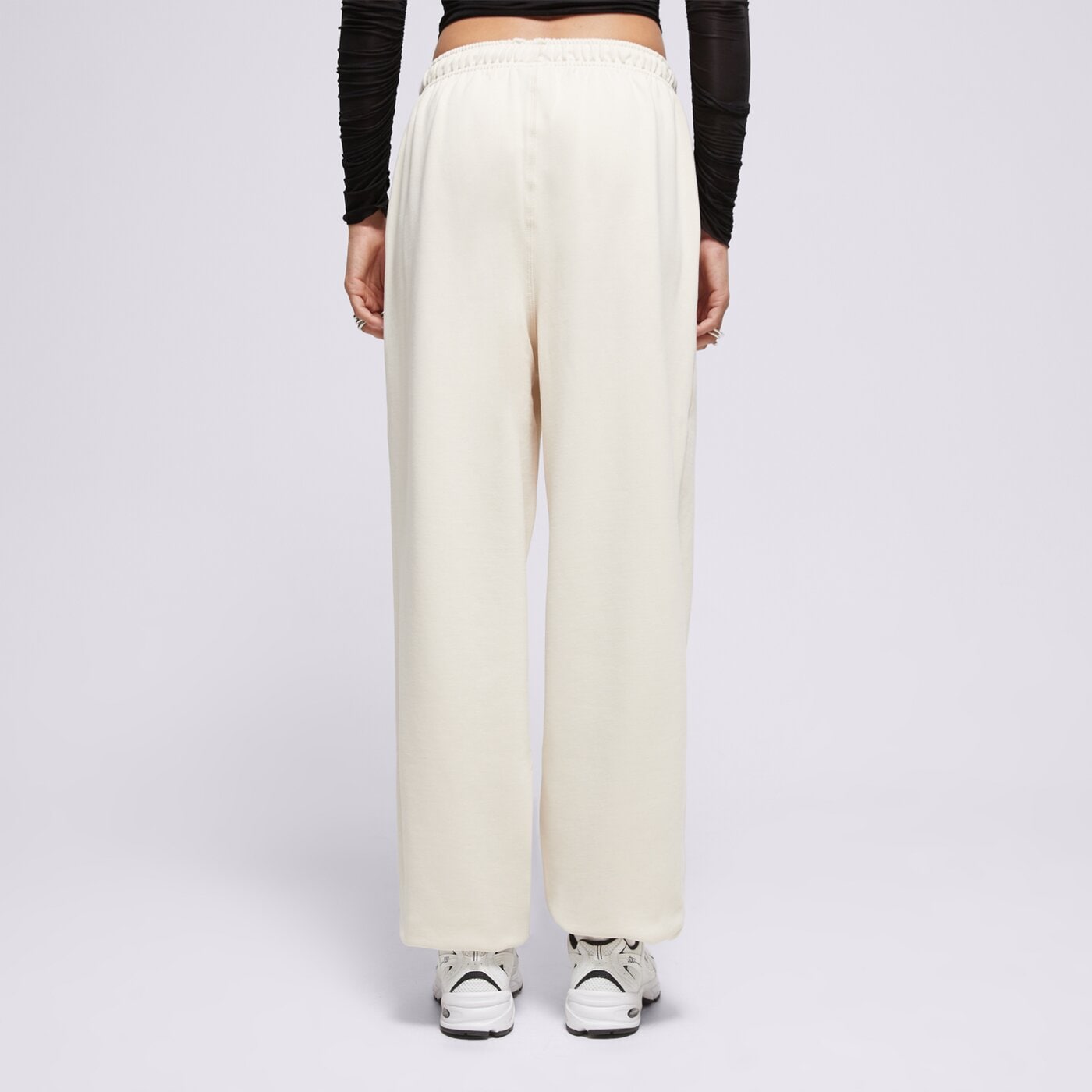 Дамски панталони NEW BALANCE ПАНТАЛОНИ ATHLETICS   FRENCH TERRY JOGGER wp41513lin цвят бежов