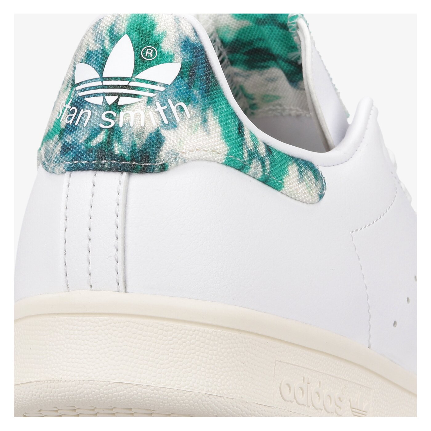 Мъжки маратонки ADIDAS STAN SMITH  gz7766 цвят бял