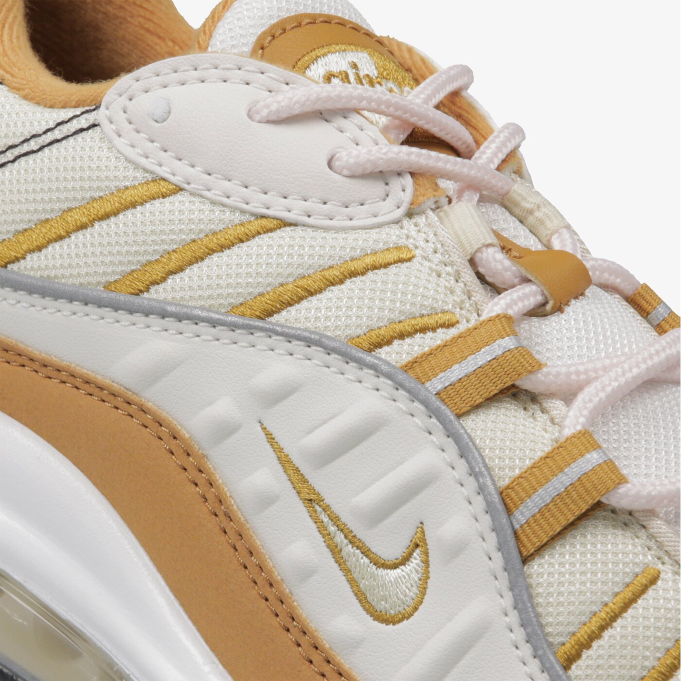 Дамски маратонки NIKE W AIR MAX 98 ah6799-003 цвят бял