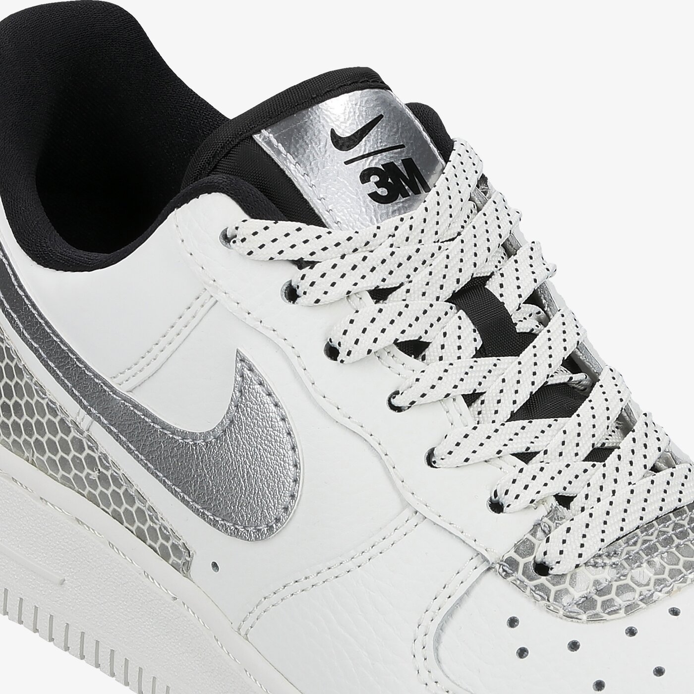 Дамски маратонки NIKE AIR FORCE 1 '07 SE ct1992-100 цвят бял