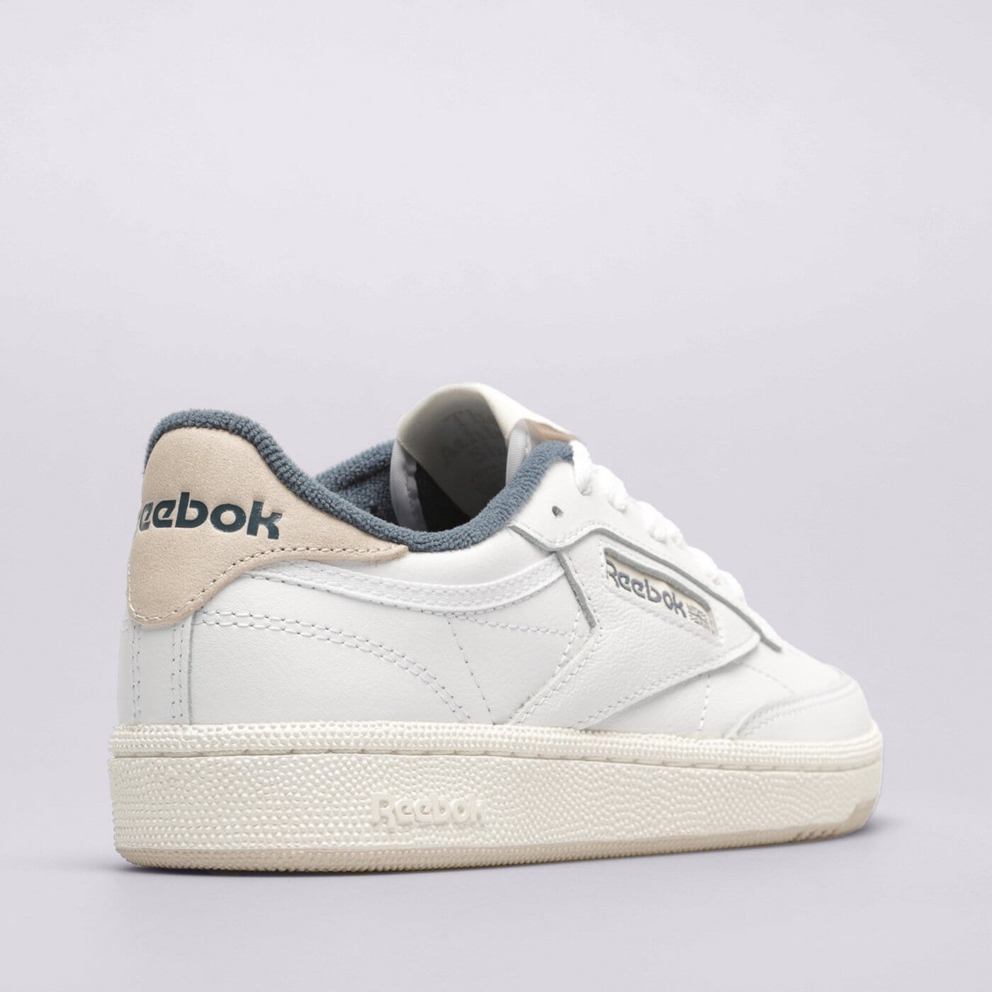 Дамски маратонки REEBOK CLUB C 85 100033086 цвят бял