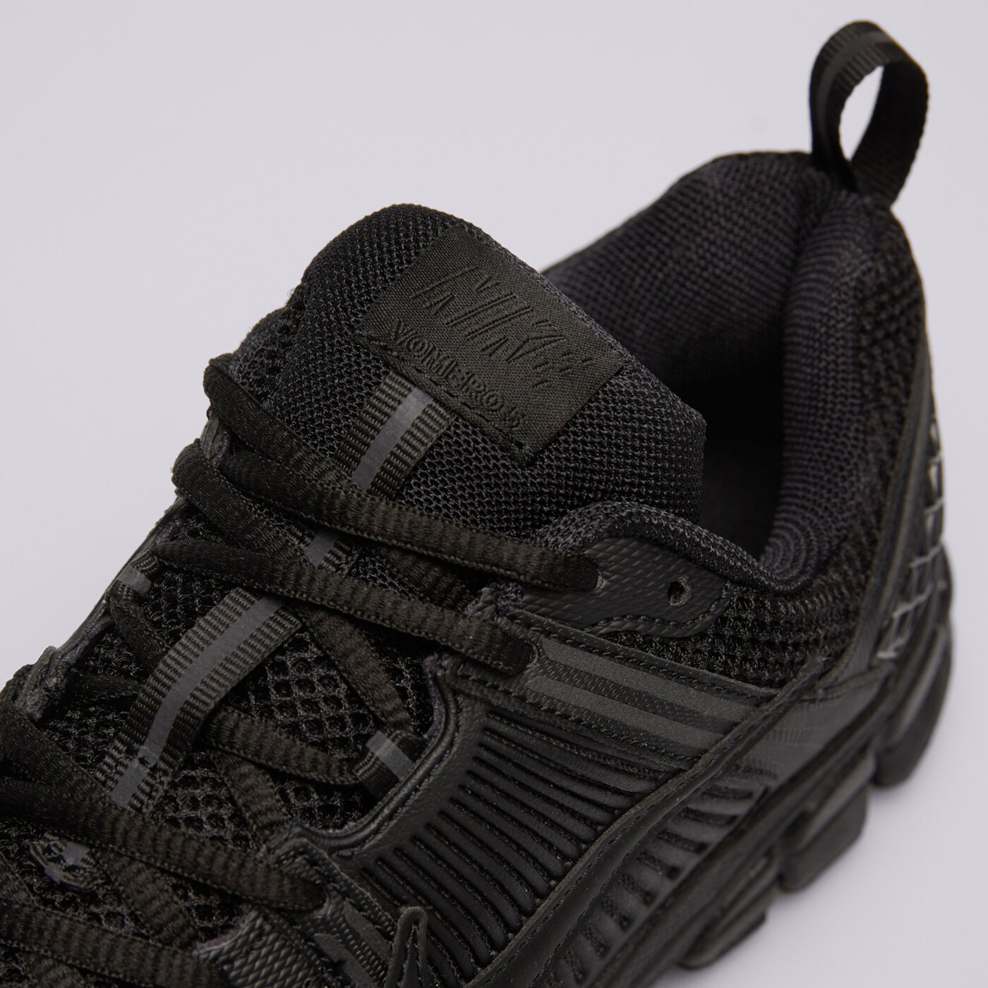 Детски маратонки NIKE VOMERO 5 BG hf6998-007 цвят черен