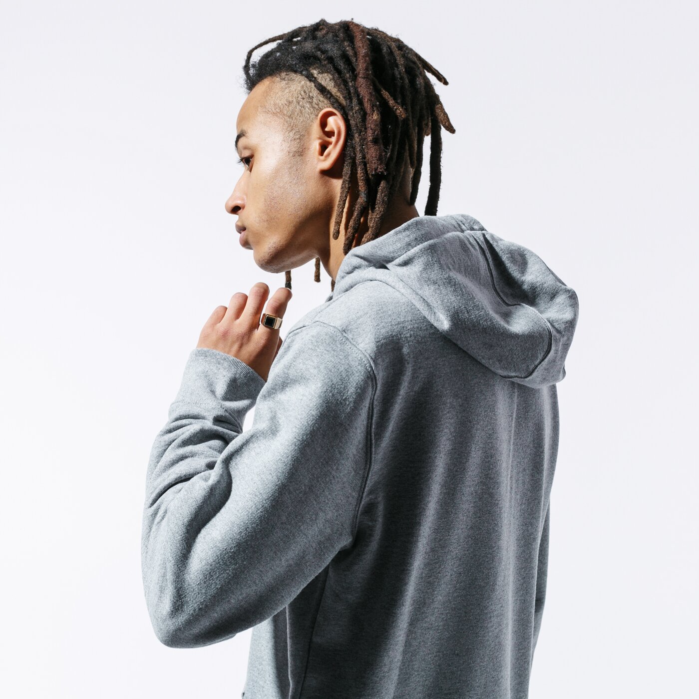 Мъжки суичър VANS СУИТЧЪР С КАЧУЛКА CLASSIC PO II CEMENT HEATHE CEMENT HE vn0a456bady1 цвят сив