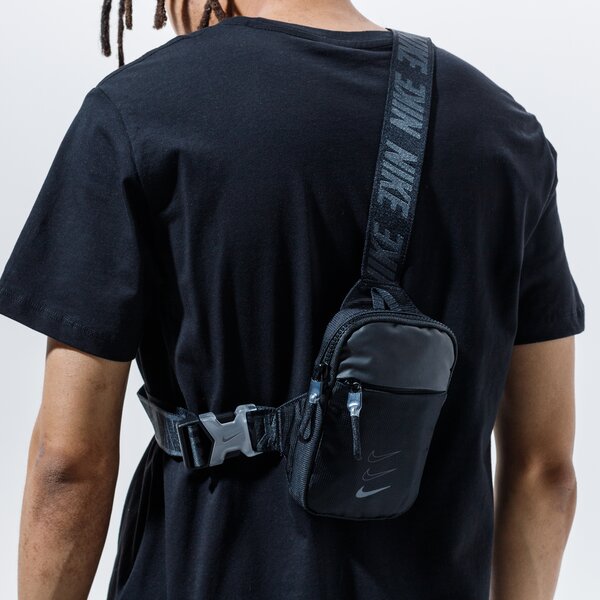 Дамски сак NIKE ЧАНТА ESSENTIALS HIP PACK ba5904-011 цвят черен