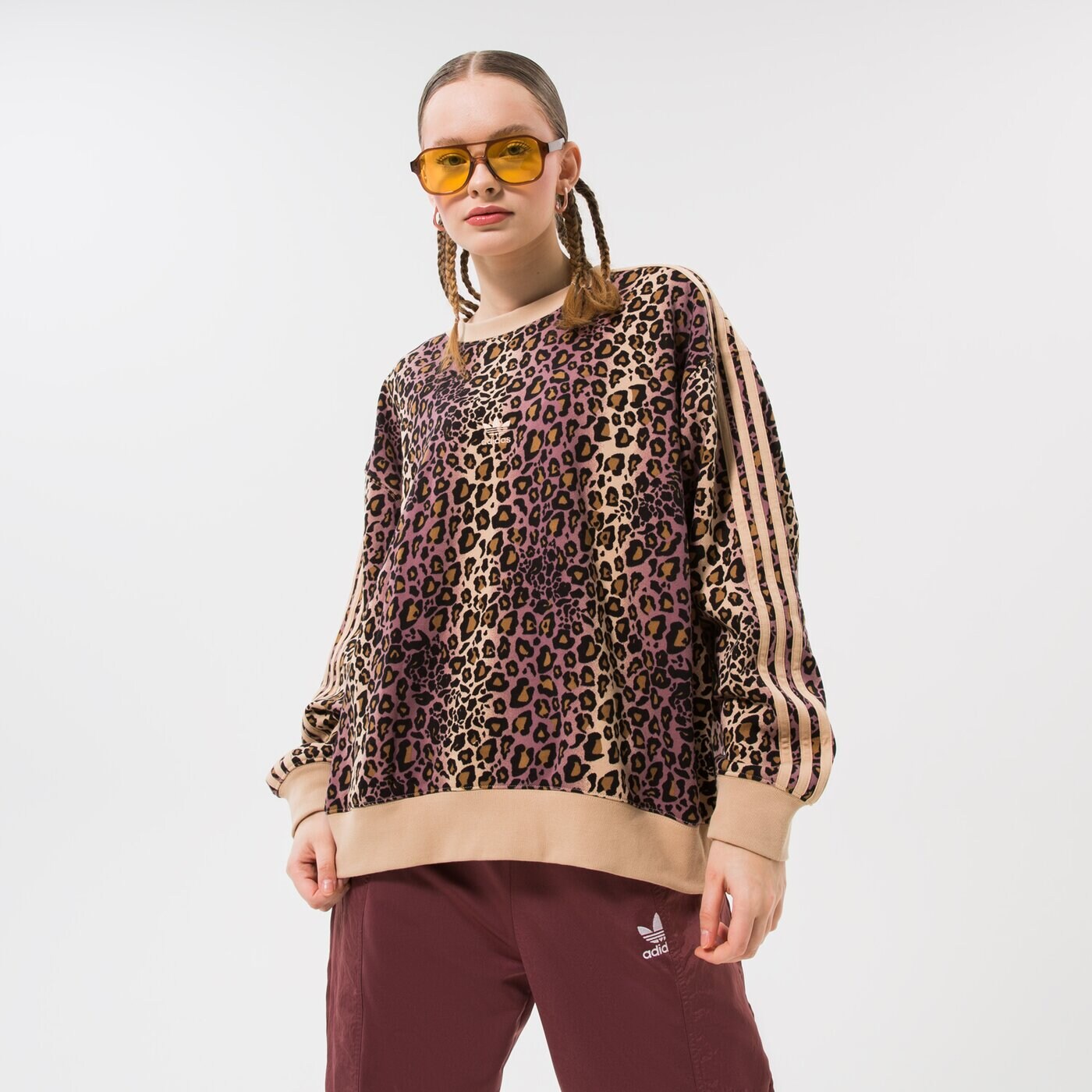 Дамски суичър ADIDAS СУИТЧЪР CREW SWEAT hk5190 цвят кафяв