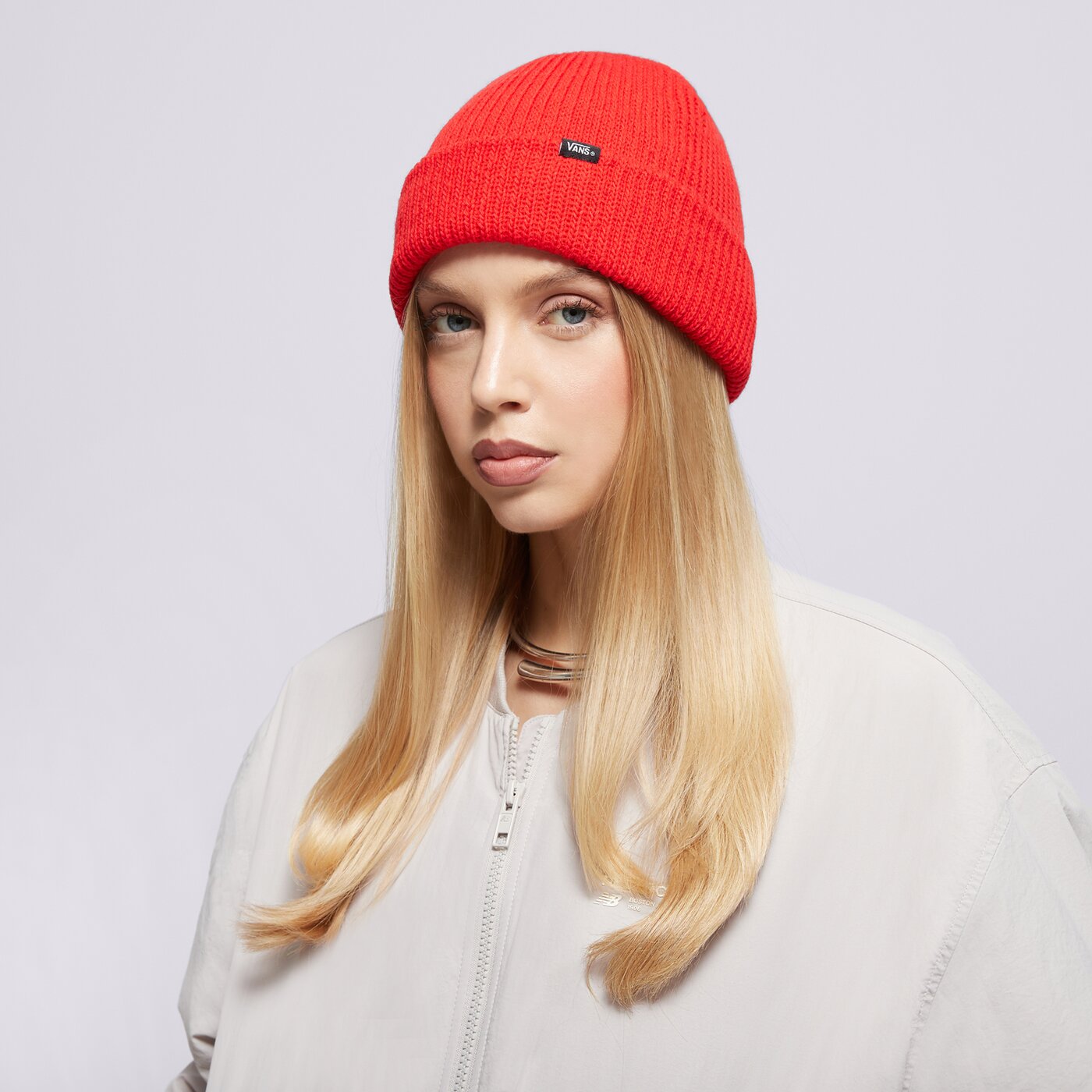Дамска зимна шапка VANS ШАПКА MN CORE BASICS BEANIE vn000k9yizq1 цвят червен