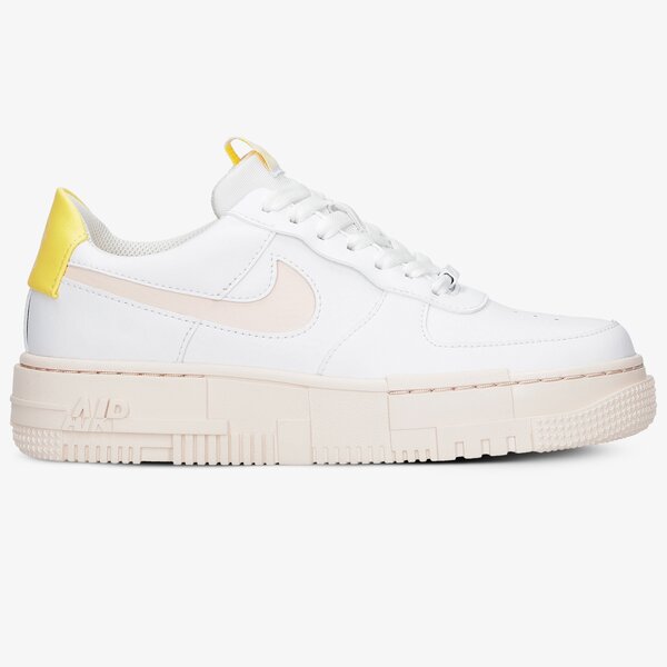 Дамски маратонки NIKE WMNS AF1 PIXEL dm3054-100 цвят многоцветен