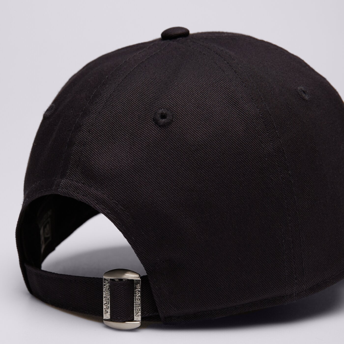 Дамска шапка с козирка NEW ERA ШАПКА BOUCLE 920 NYY NEW YORK YANKEES 60435079 цвят тъмносин