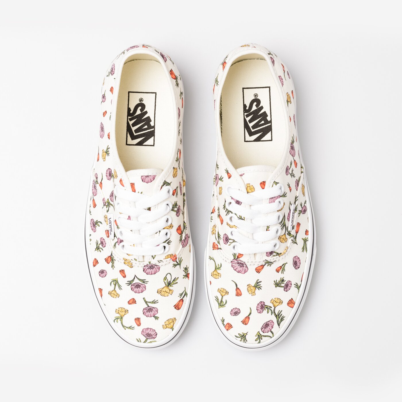 Дамски маратонки VANS UA AUTHENTIC vn0a5jmpcrm1 цвят бял