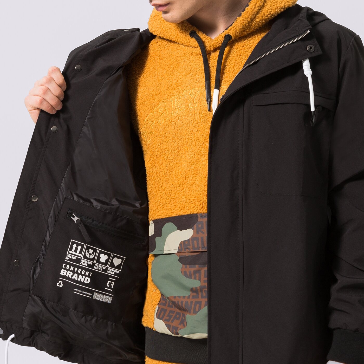 Мъжко преходно яке CONFRONT ЯКЕ HOODED BLACK cf123kum05001 цвят черен