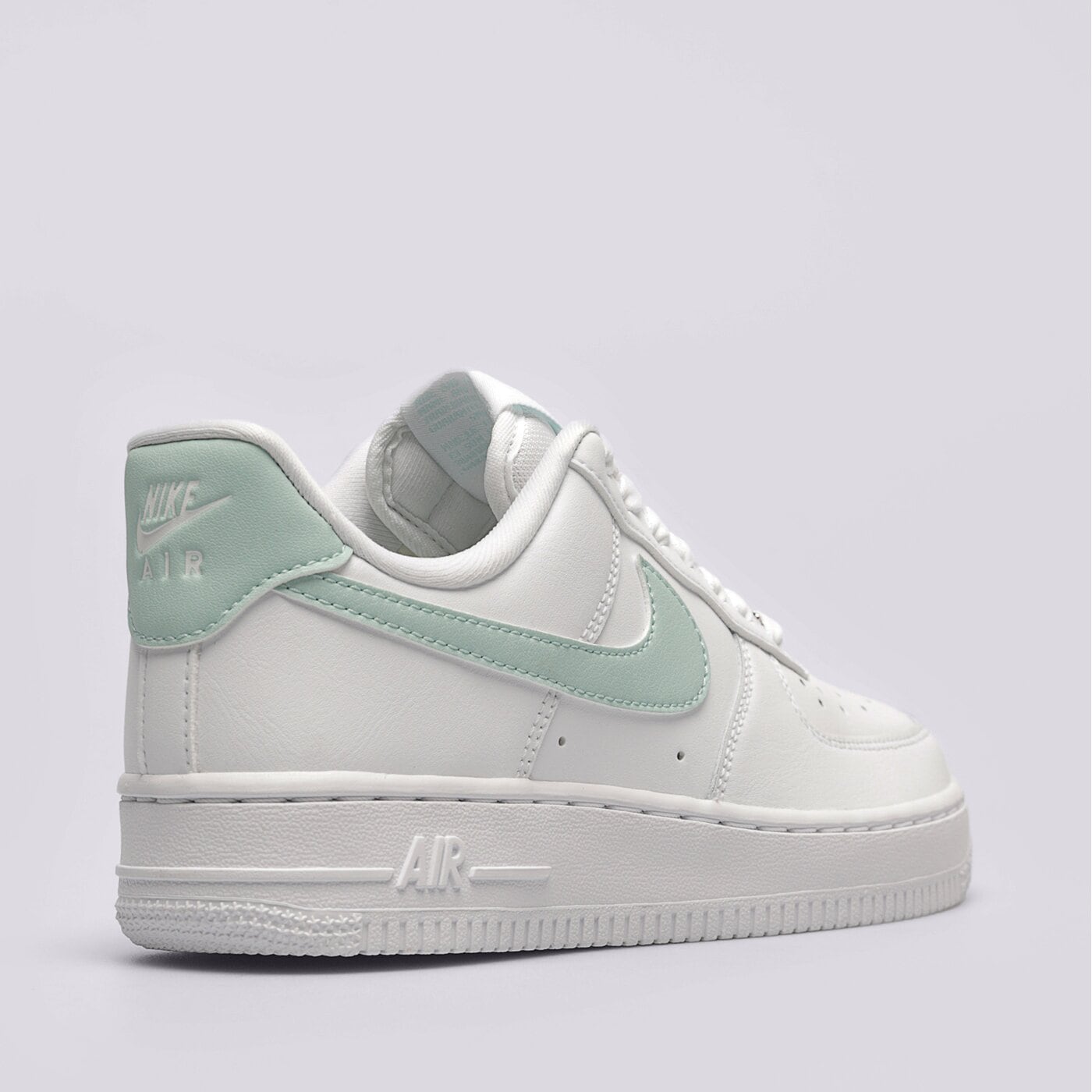 Дамски маратонки NIKE WMNS AIR FORCE 1 '07 REC dd8959-113 цвят бял