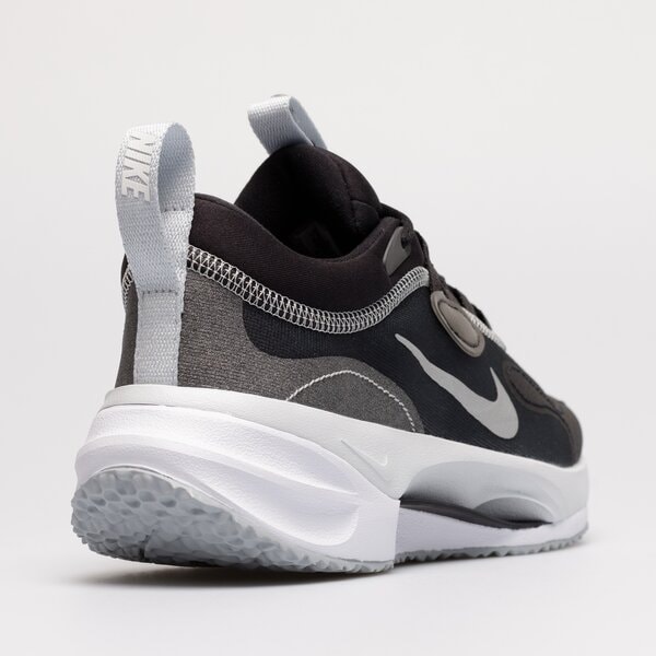 Дамски маратонки NIKE SPARK  dj6945-005 цвят черен