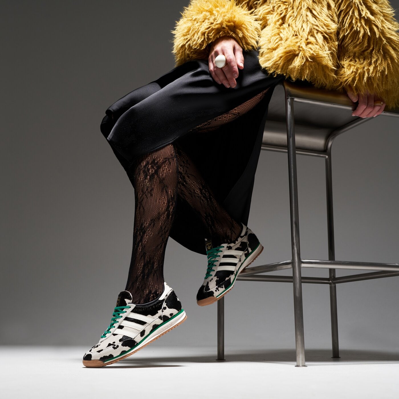 Дамски маратонки ADIDAS SL 72 OG W jr1639 цвят многоцветен