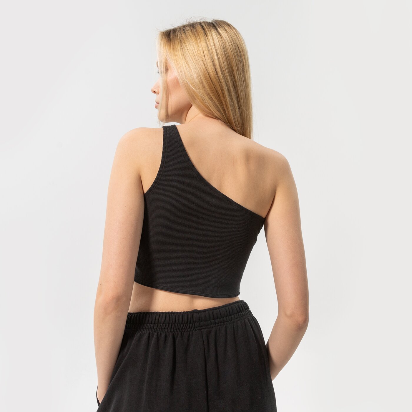 Дамска тениска REEBOK ТОП CL WDE RIB ПОТНИК h46818 цвят розов