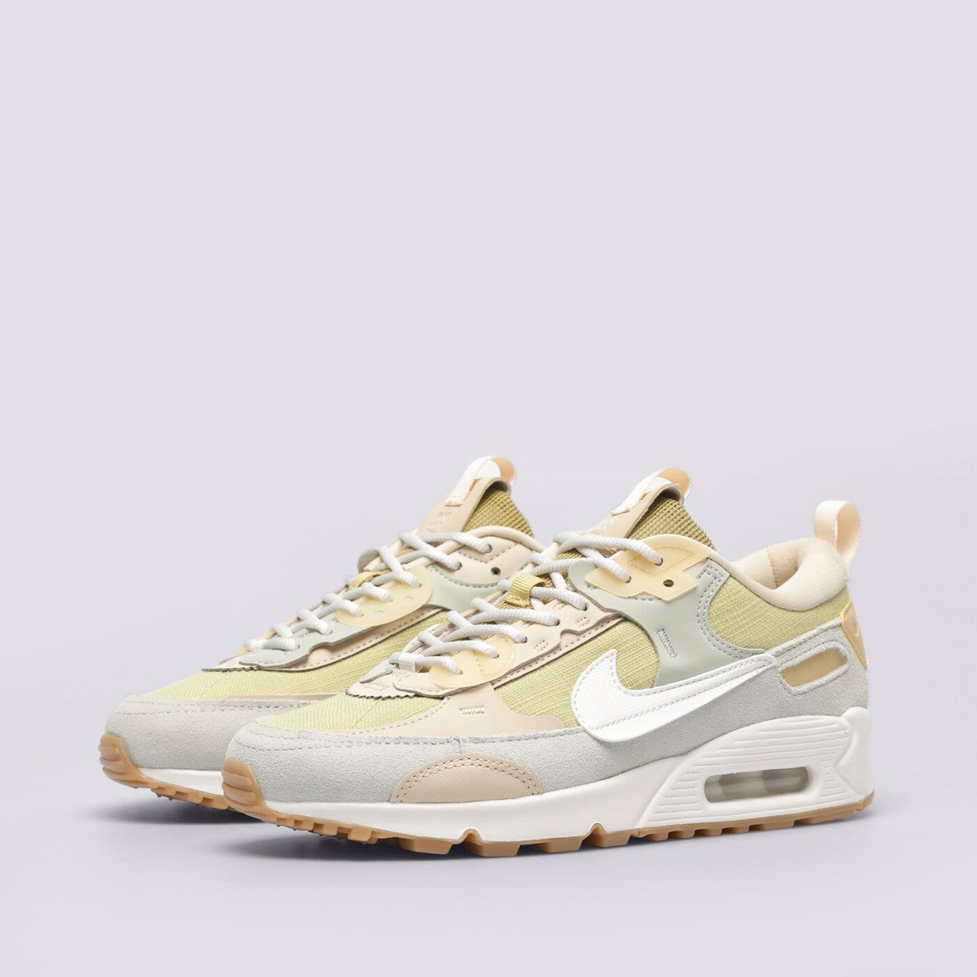 Дамски маратонки NIKE W AIR MAX 90 FUTURA MIN dv7190-700 цвят златен