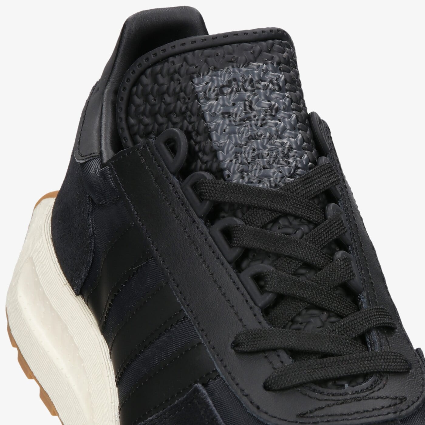 Мъжки маратонки ADIDAS RETROPY E5 h03080 цвят черен