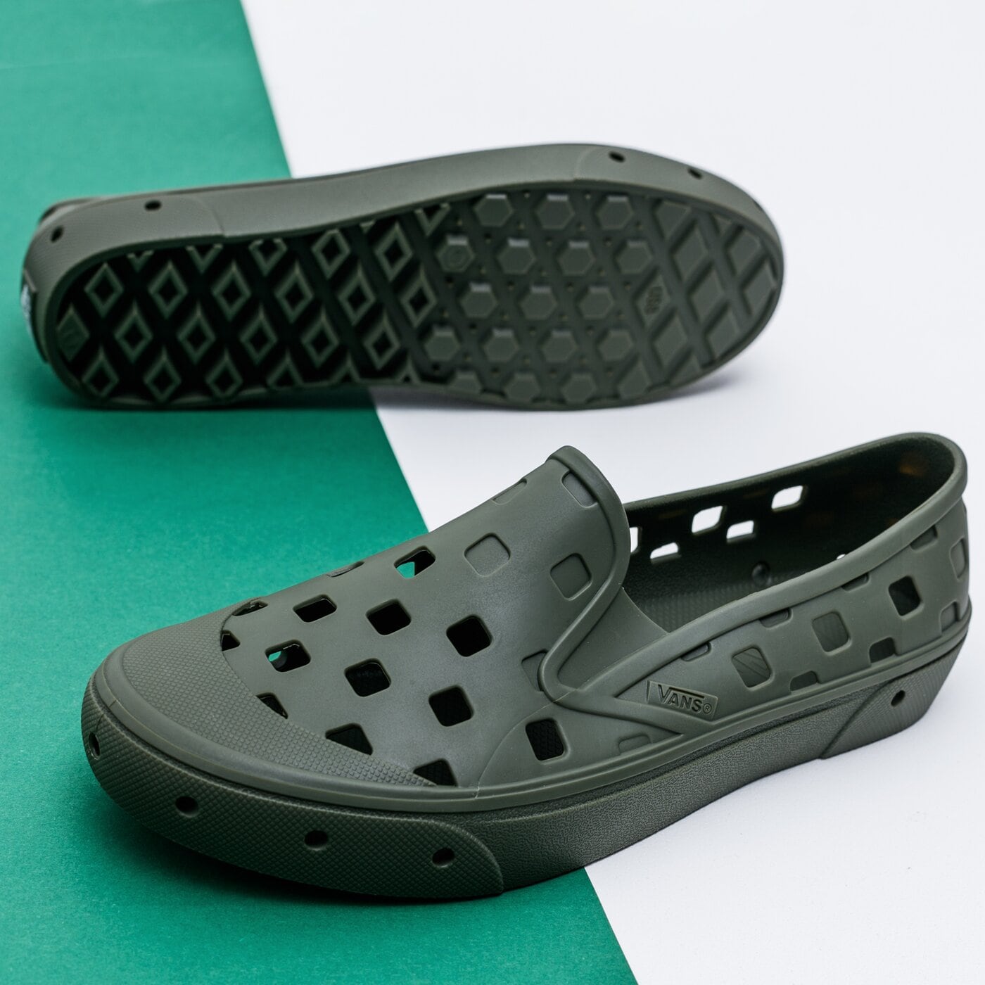 Дамски маратонки VANS UA TREK SLIP-ON vn0a5hf850k1 цвят сив