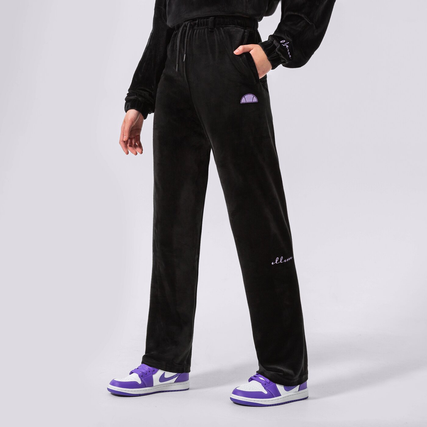 Дамски панталони ELLESSE ПАНТАЛОНИ DIZA TRACK PANT WSHD BLK sgm14166079 цвят черен