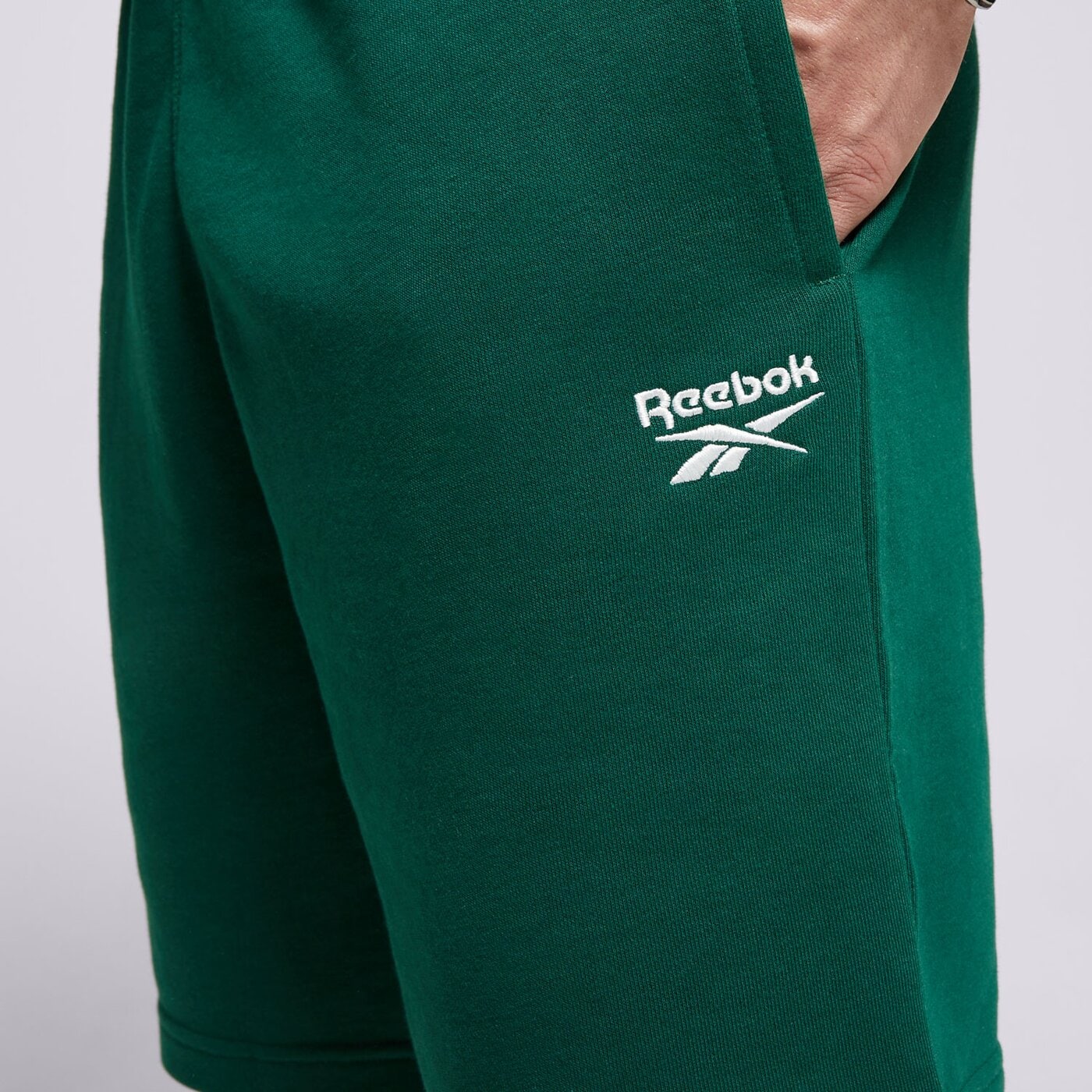 Мъжки къси панталони REEBOK ШОРТИ RI FT LEFT LEG 100076441 цвят зелен