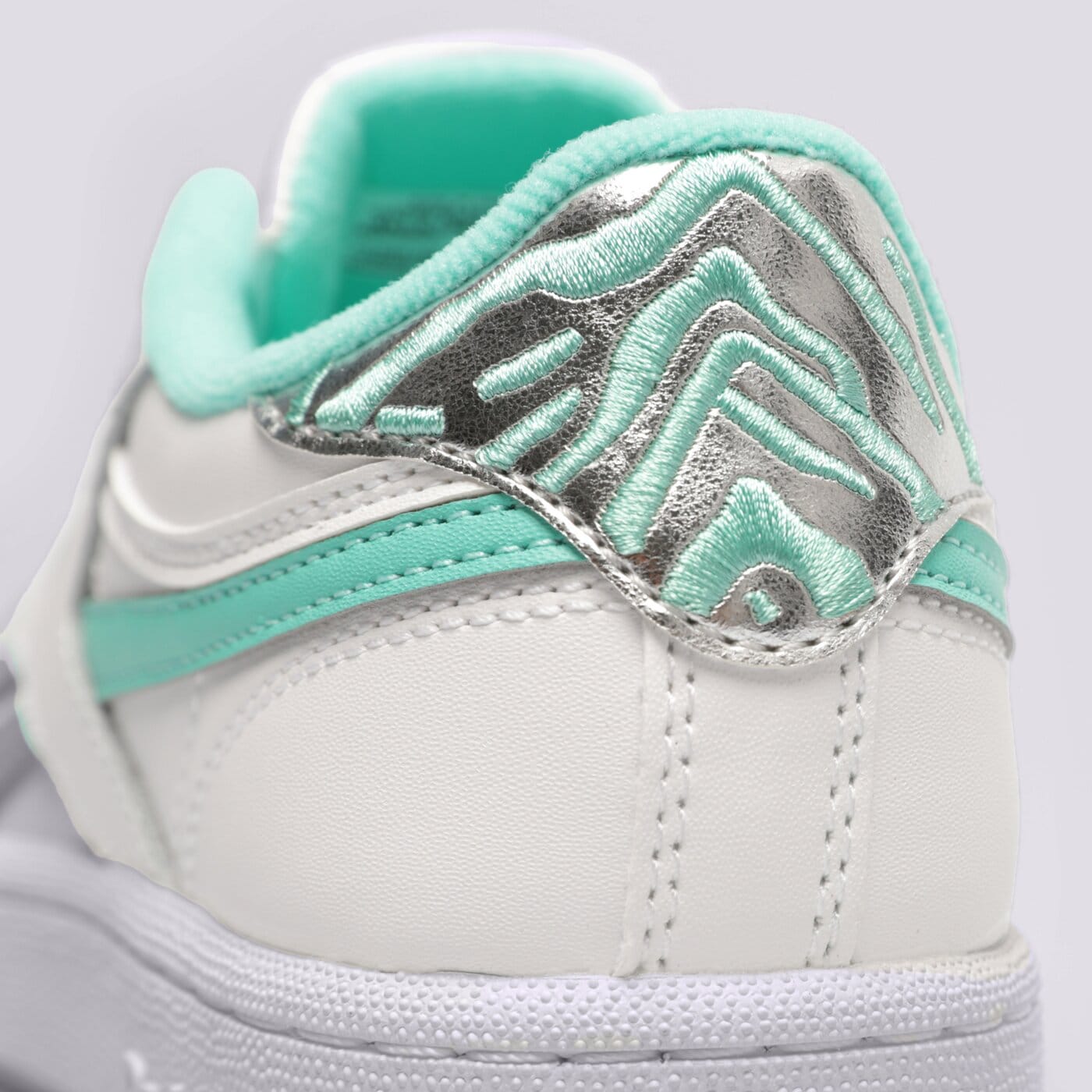 Детски маратонки REEBOK CLUB C REVENGE 100070173 цвят бял