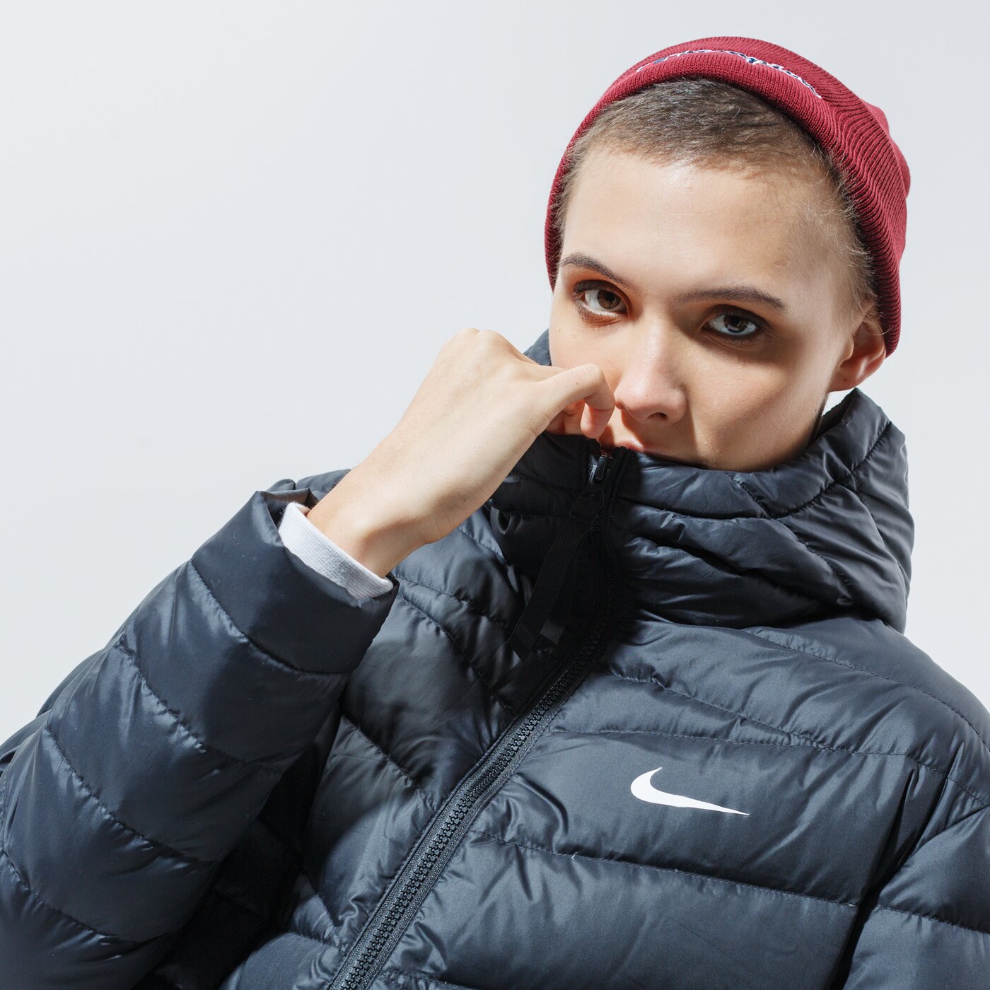 Дамско зимно яке NIKE ЯКЕ ЗИМНО W NSW WR LT WT DWN JKT cu5094-011 цвят черен