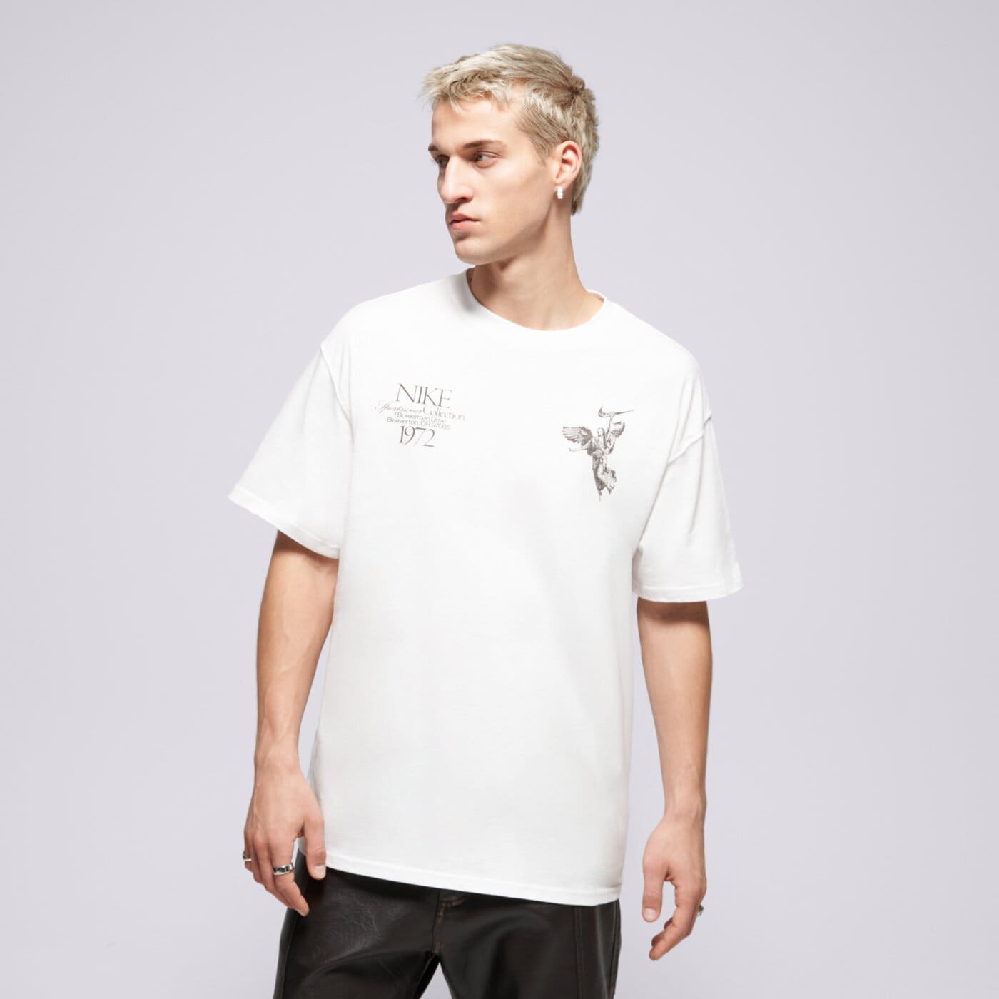 Мъжка тениска NIKE ТЕНИСКА U NSW TEE M90 OC WINGS VICTORY hv0167-100 цвят бял