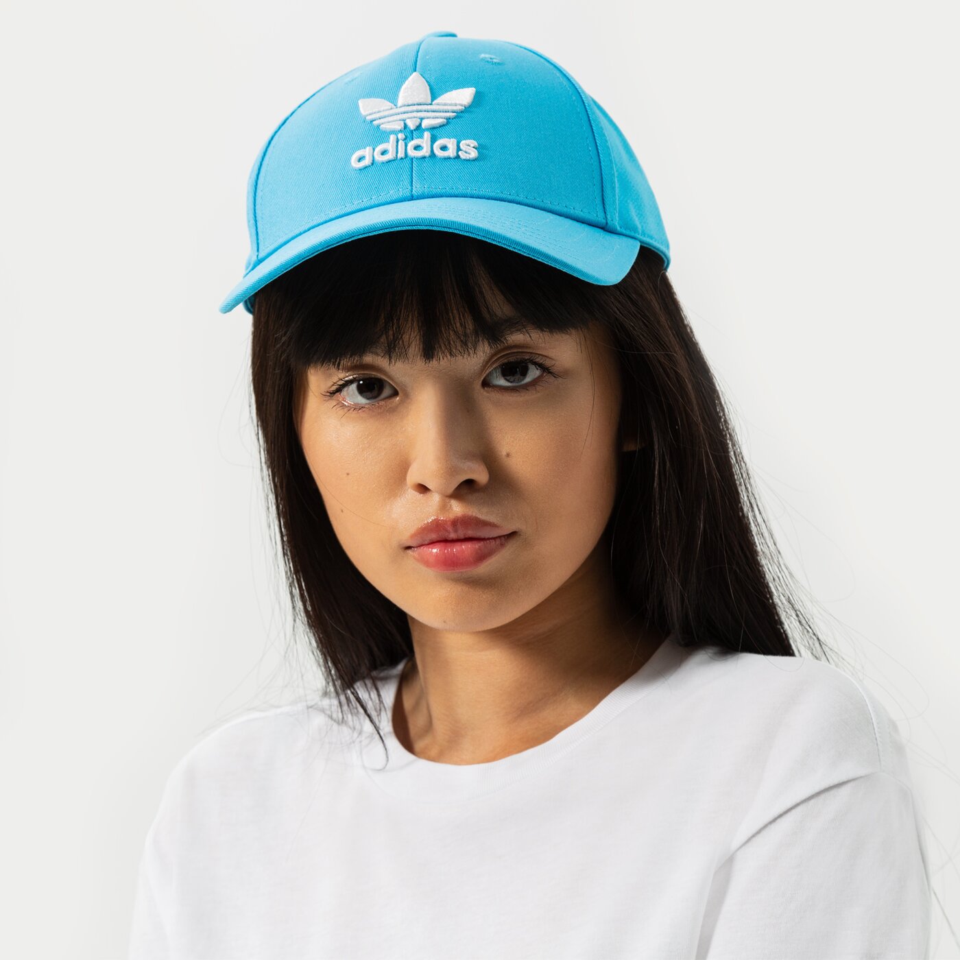 Дамска шапка с козирка ADIDAS ШАПКА BASEB CLASS TRE he9767 цвят син