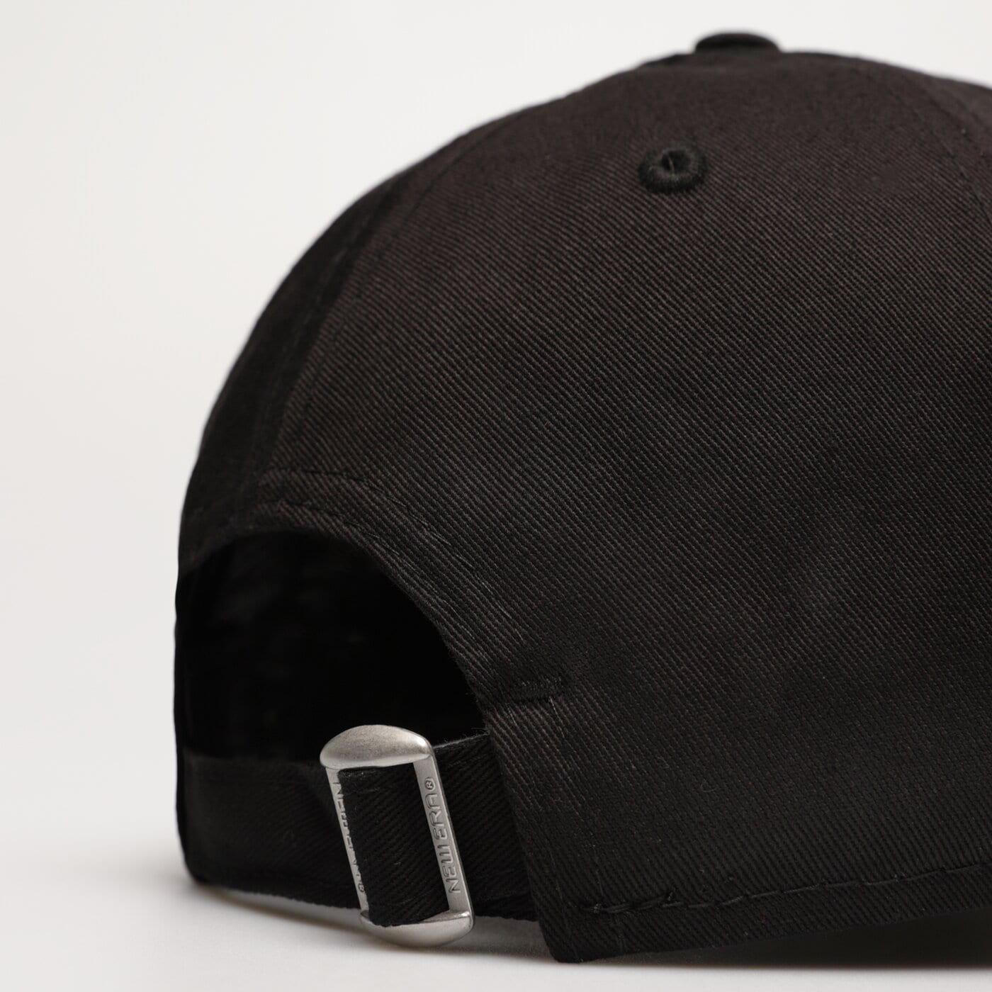 Мъжка шапка с козирка NEW ERA ШАПКА NEON OUTLINE 940 NYY NEW YORK YANKEES 60358122 цвят черен