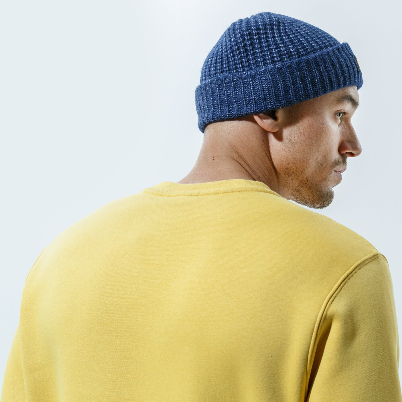 Мъжки суичър NIKE СУИТЧЪР SPORTSWEAR CLUB bv2662-761 цвят жълт