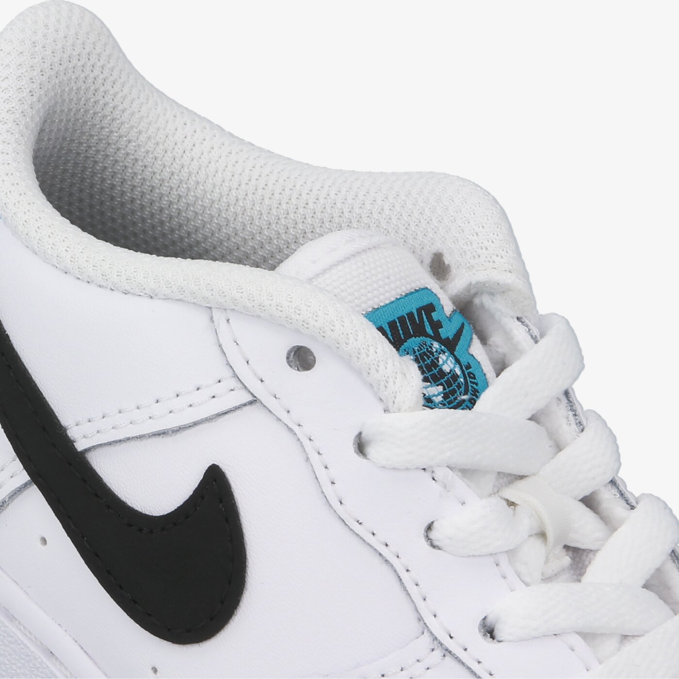 Детски маратонки NIKE FORCE 1 LV8 1 cn8541-100 цвят бял