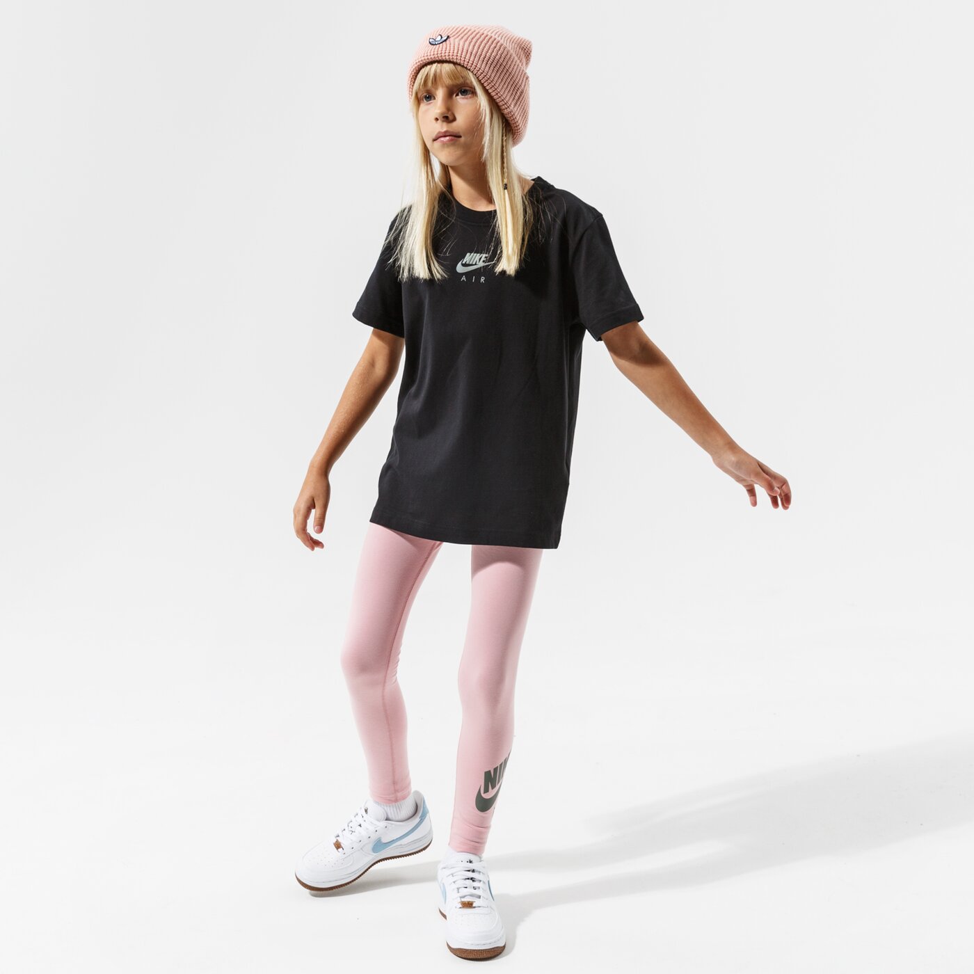 Детска тениска NIKE ТЕНИСКА G NSW TEE BF NIKE AIR GIRL dj6933-010 цвят черен