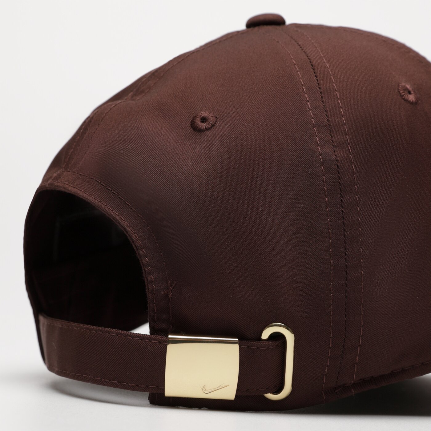 Дамска шапка с козирка NIKE ШАПКА HERITAGE 86 943092-227 цвят бордо