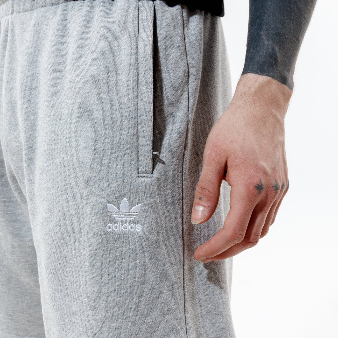 Мъжки къси панталони ADIDAS ШОРТИ ESSENTIAL SHORT gd2555 цвят сив