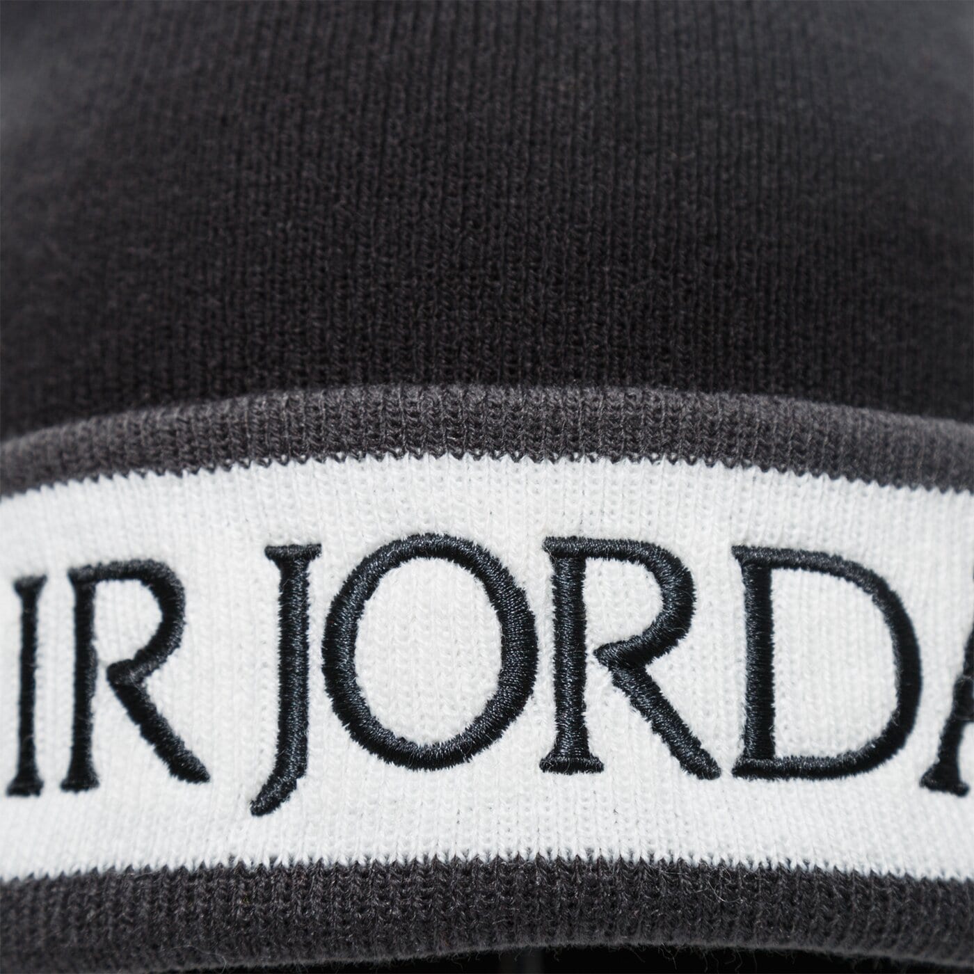 Дамска зимна шапка JORDAN ЗИМНА ШАПКА JORDAN BEANIE JM CLSCS cw6403-010 цвят черен