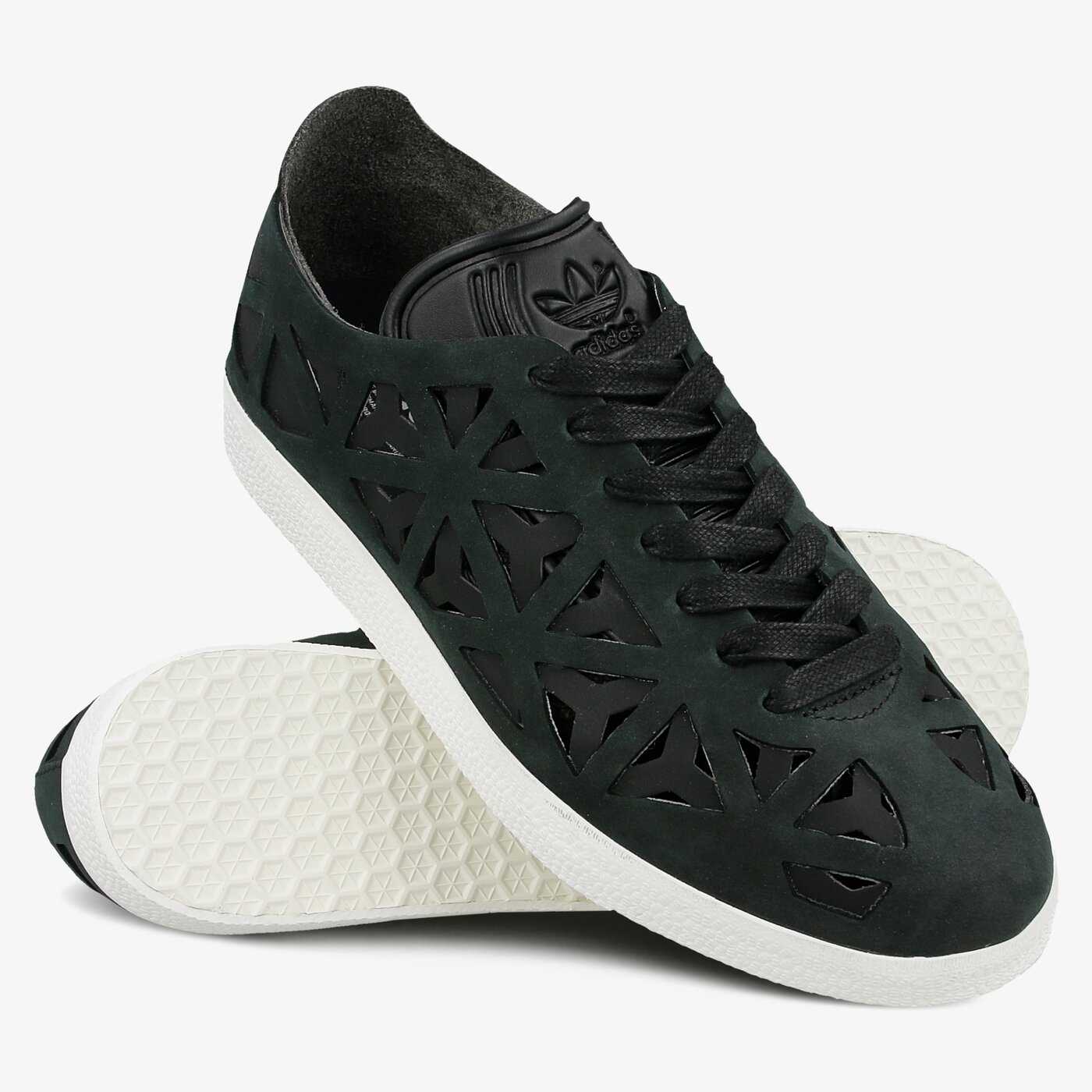 Дамски маратонки ADIDAS GAZELLE CUTOUT W by2959 цвят черен