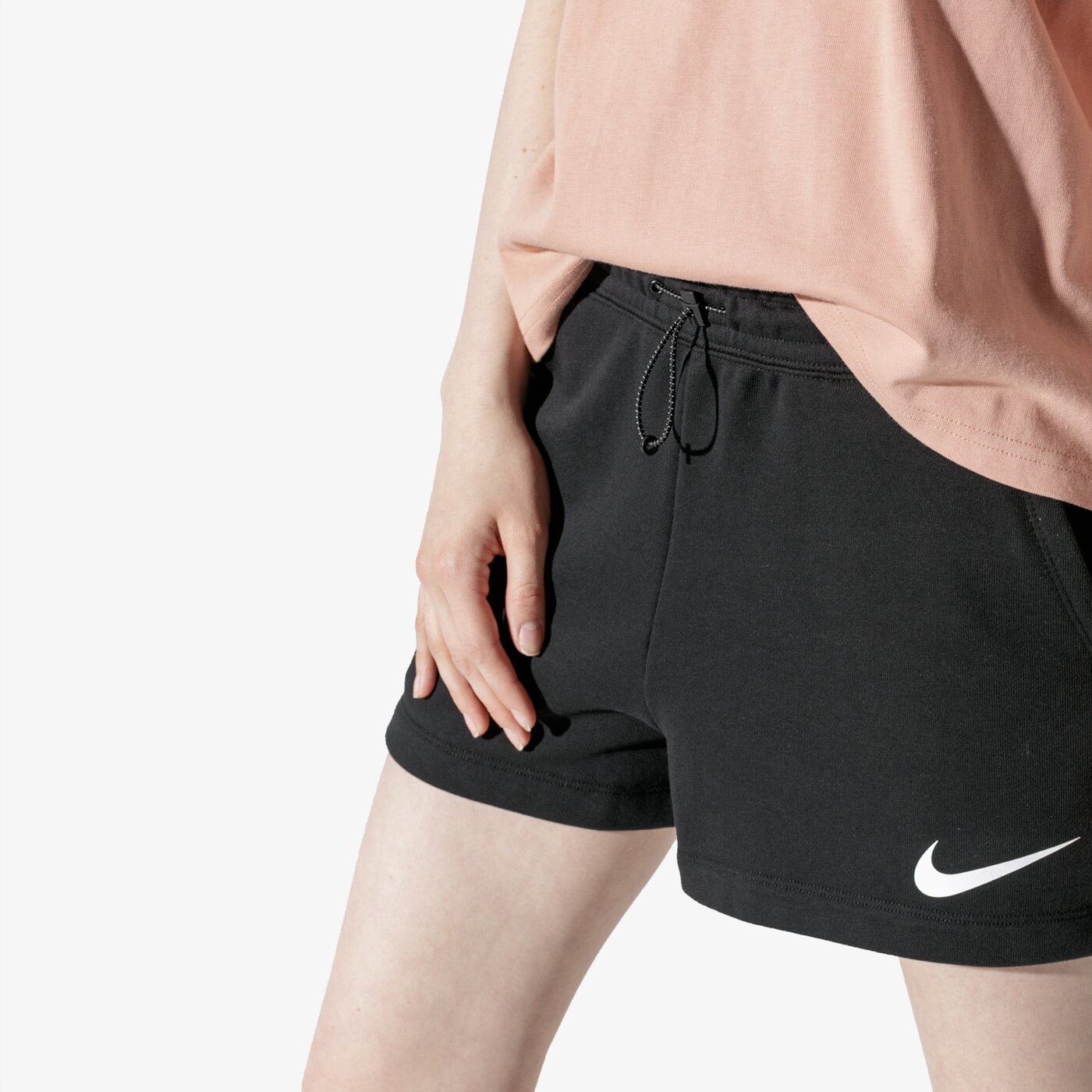 Дамски къси панталони NIKE ШОРТИ W NSW SWSH SHORT FT bq7962-010 цвят черен