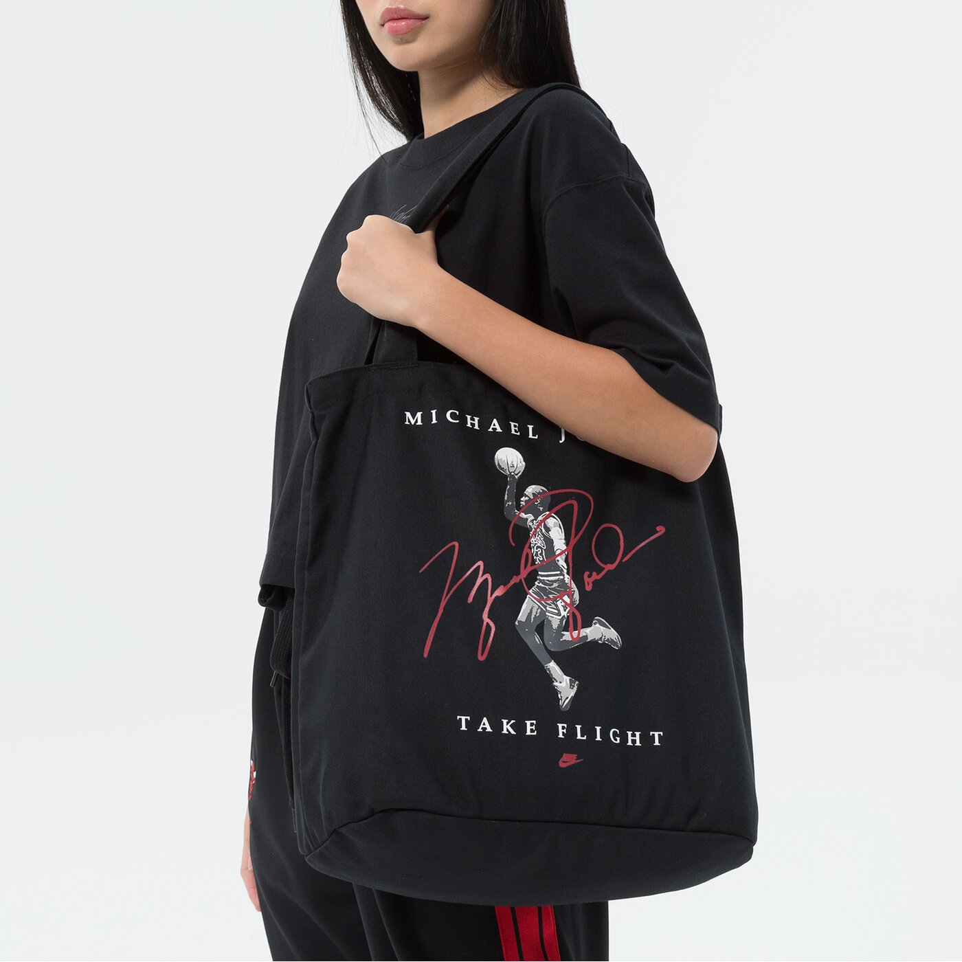 Дамски сак JORDAN ЧАНТА BREAKFAST TOTE BAG 9a0664023 цвят черен