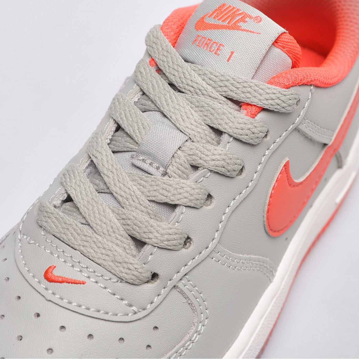 Детски маратонки NIKE FORCE 1 cz1685-005 цвят сив