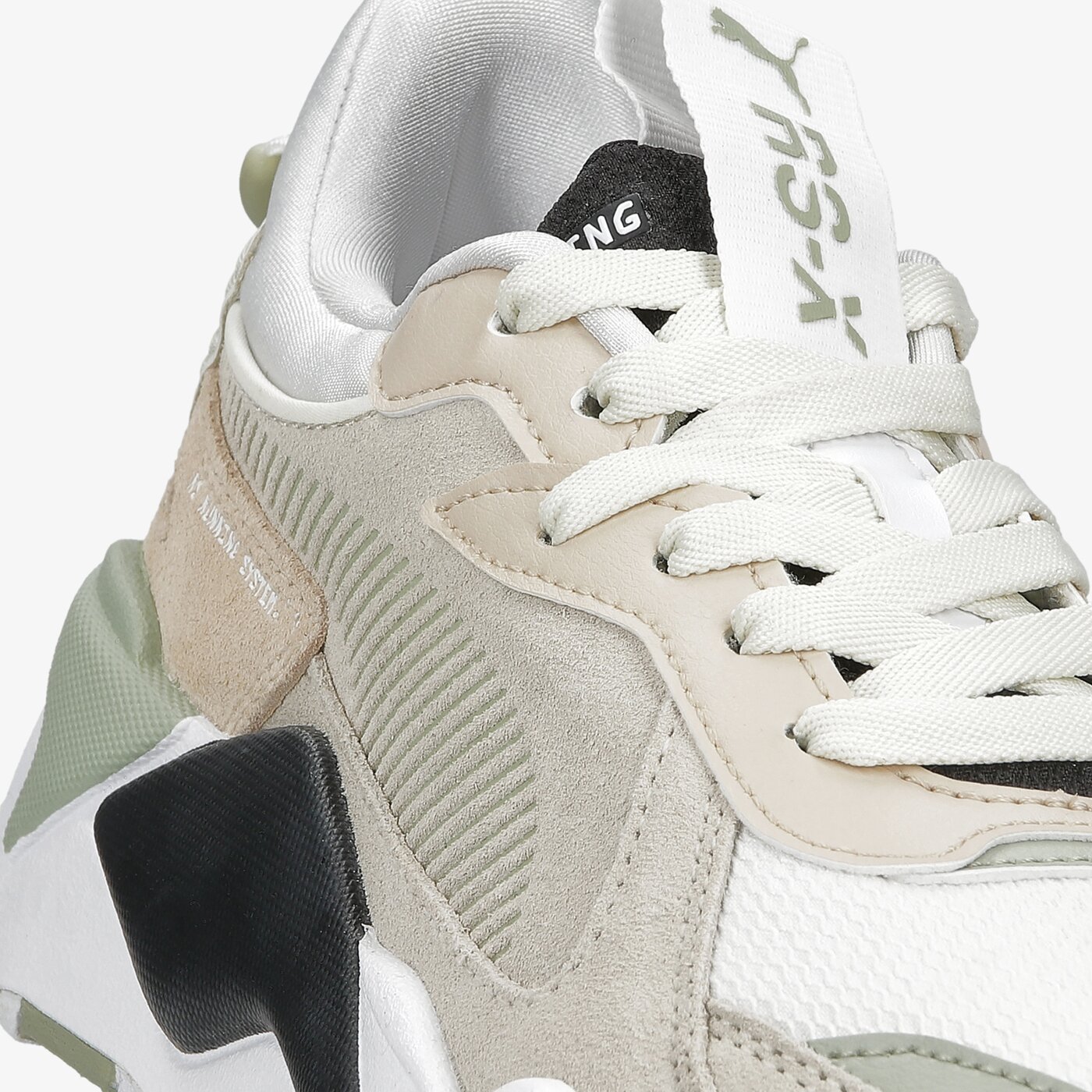 Дамски маратонки PUMA RS-X REINVENT WN'S 37100815 цвят бежов