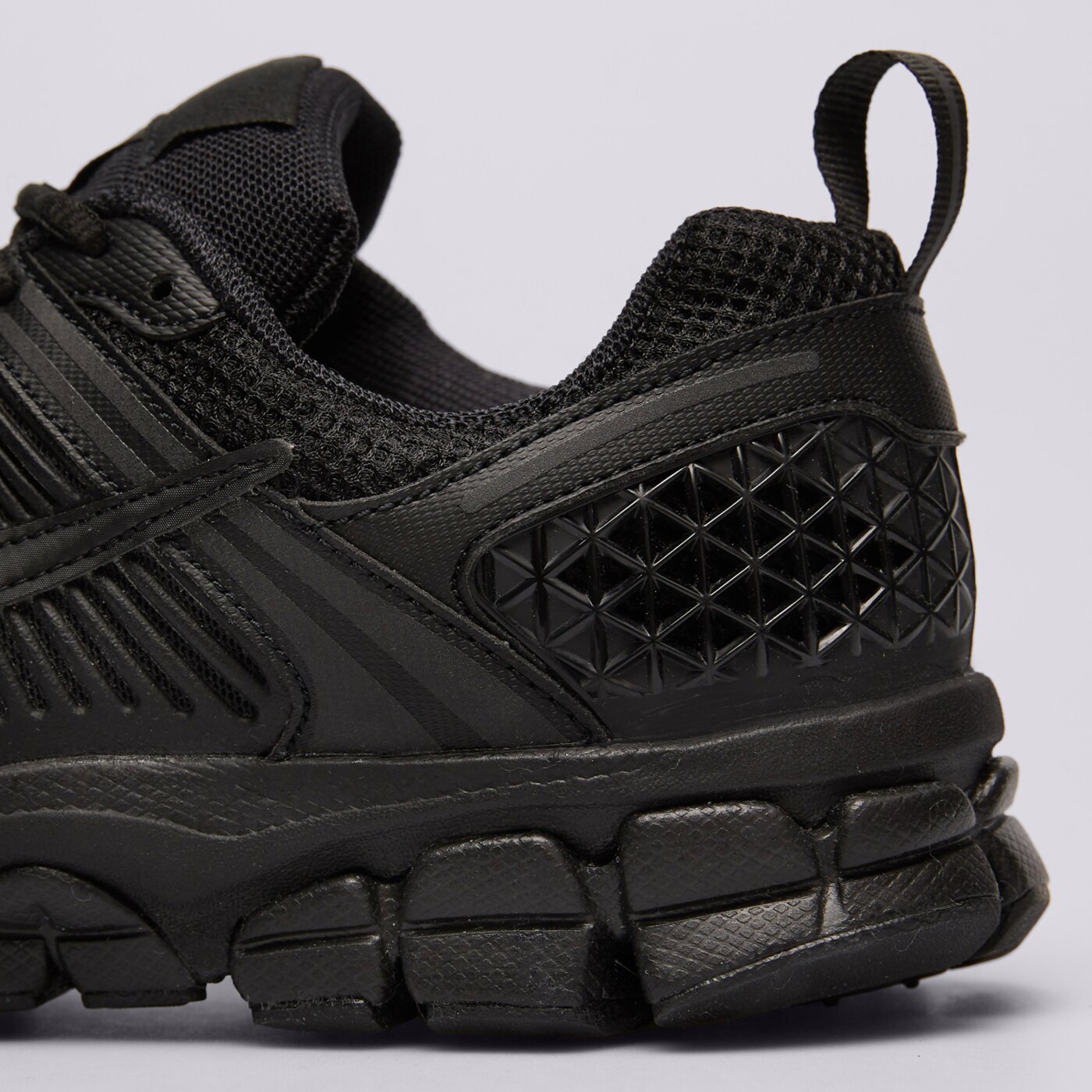 Детски маратонки NIKE VOMERO 5 BG hf6998-007 цвят черен