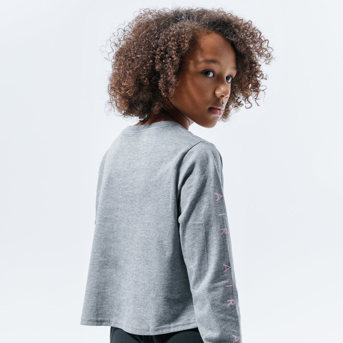 Детска тениска NIKE ТЕНИСКА SPORTSWEAR cv2186-091 цвят сив