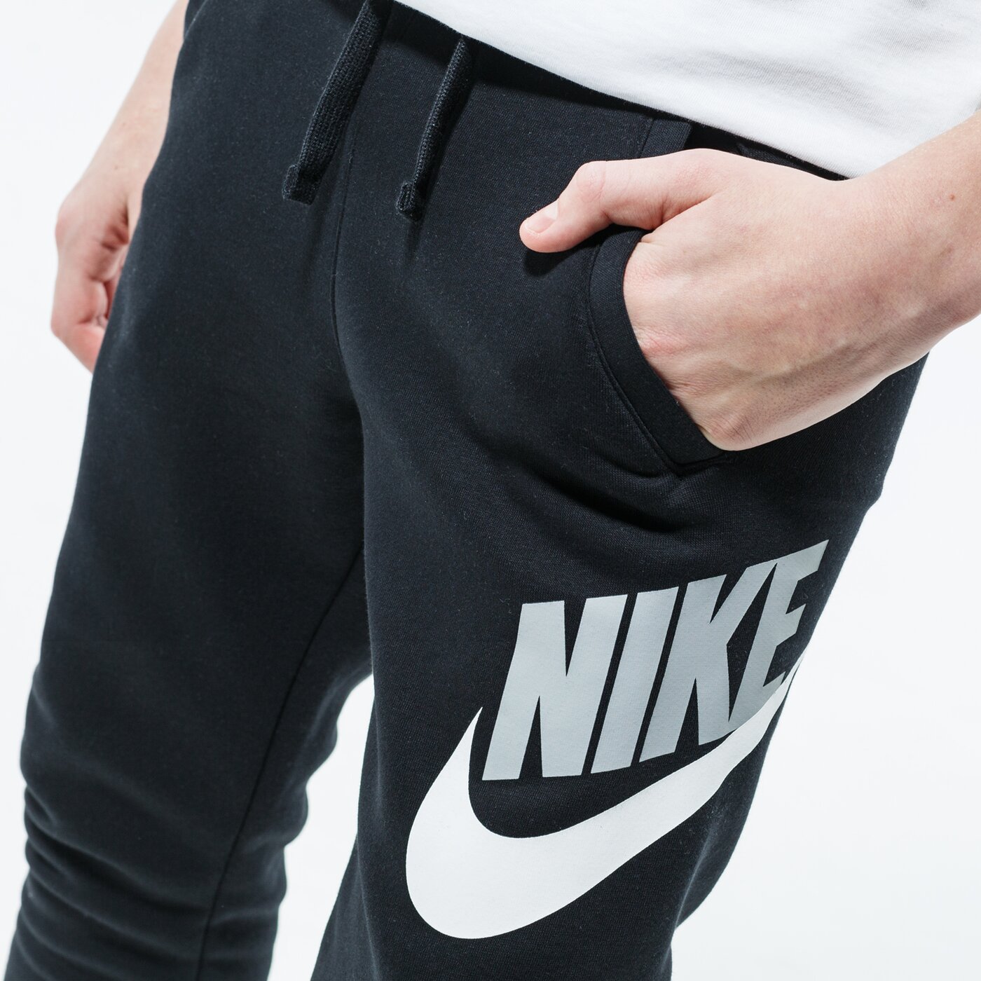 Детски панталони NIKE ПАНТАЛОНИ FLEECE JOGGERS JUNIOR BOY cj7863-010 цвят черен